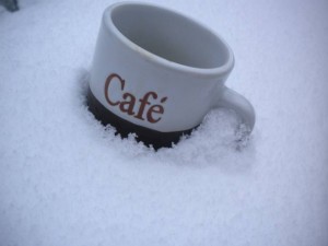 coffee-snow-moe