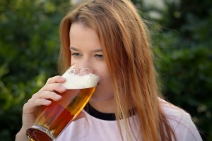 woman beer pix