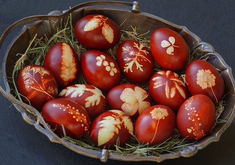 easter-eggs-red pix