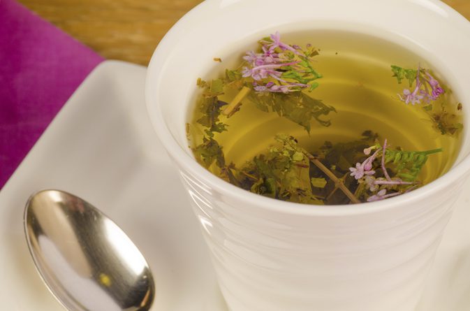 снимка: https://www.livestrong.com/article/189476-valerian-tea-and-pregnancy/